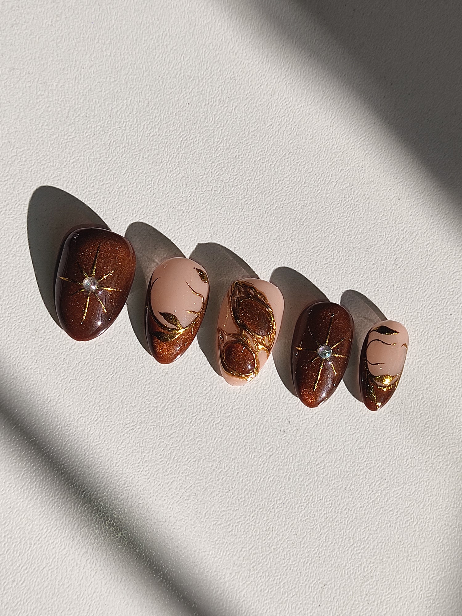 L'Essence - The Essence